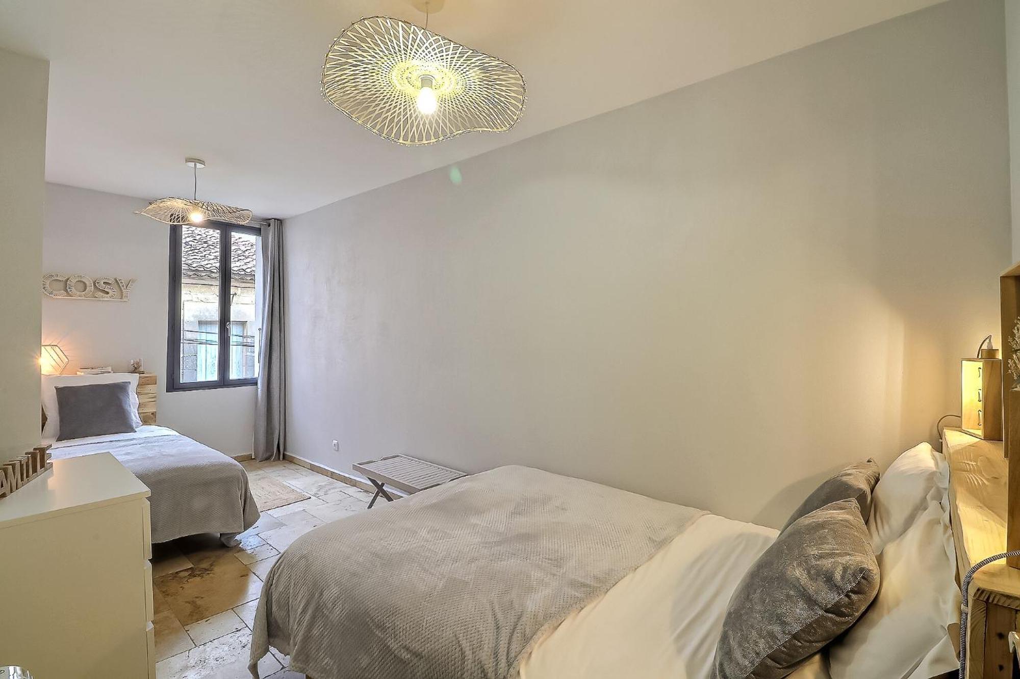 Le Logy-Cosy - Appartement 5 Pers - Clim Wifi Cosy Garage Saint-Gilles  Luaran gambar